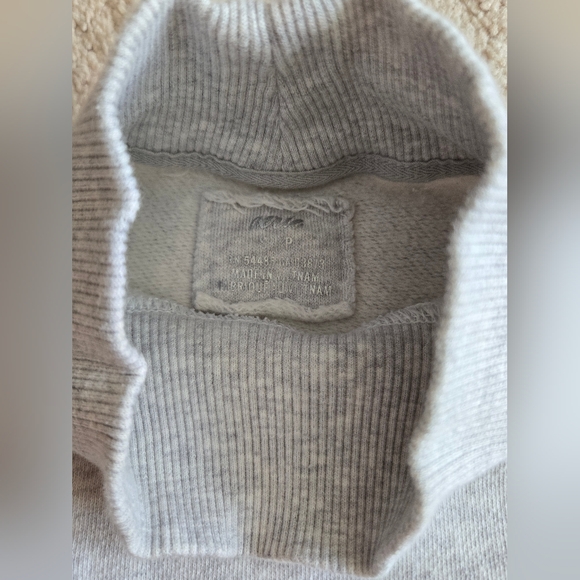 Aerie Alaska Mock Neck Sweatshirt In Gray Color - Picture 5 of 11